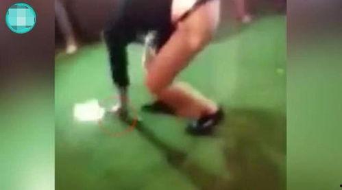 酒吧吃瓜富婆是谁,酒吧吃瓜富婆背后的故事